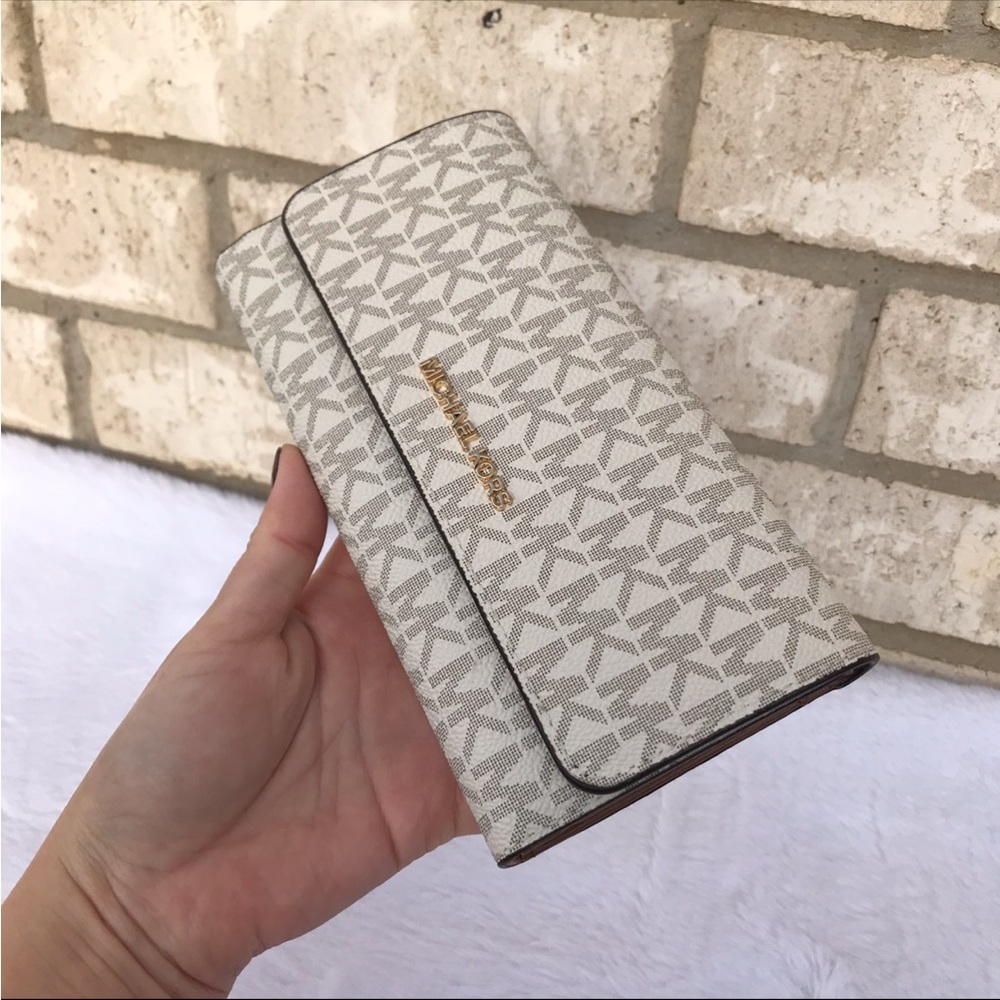 Michael Kors backpack and wallet - Picture 11 of 13